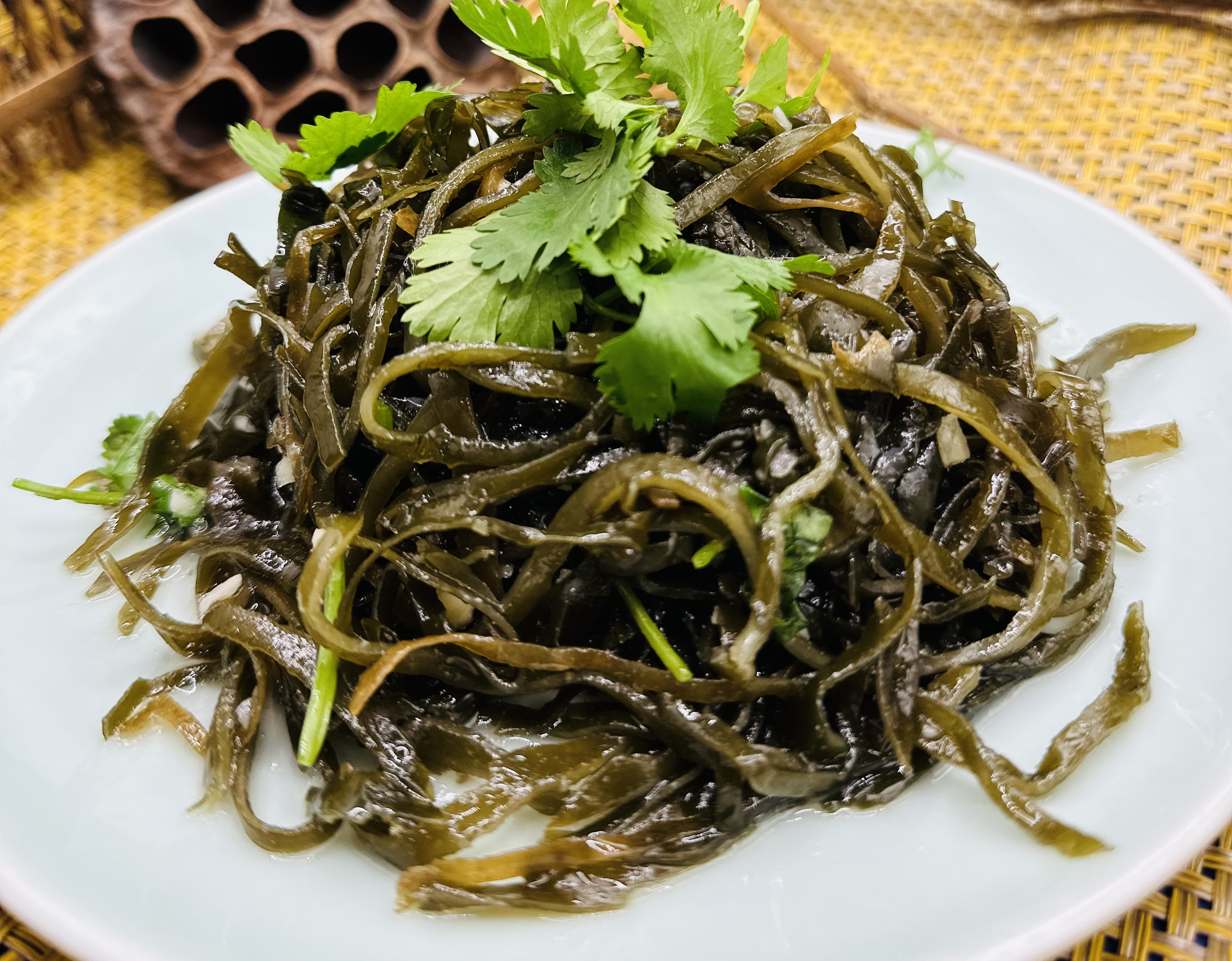 Order 30# Sliced Kelp with Sauce 凉拌海带丝 food online from Beijing Noodle House store, Irvine on bringmethat.com