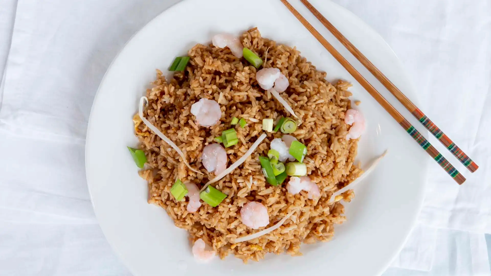 Order Shrimp Fried Rice food online from Hong Kong Delight IV store, Chicago on bringmethat.com