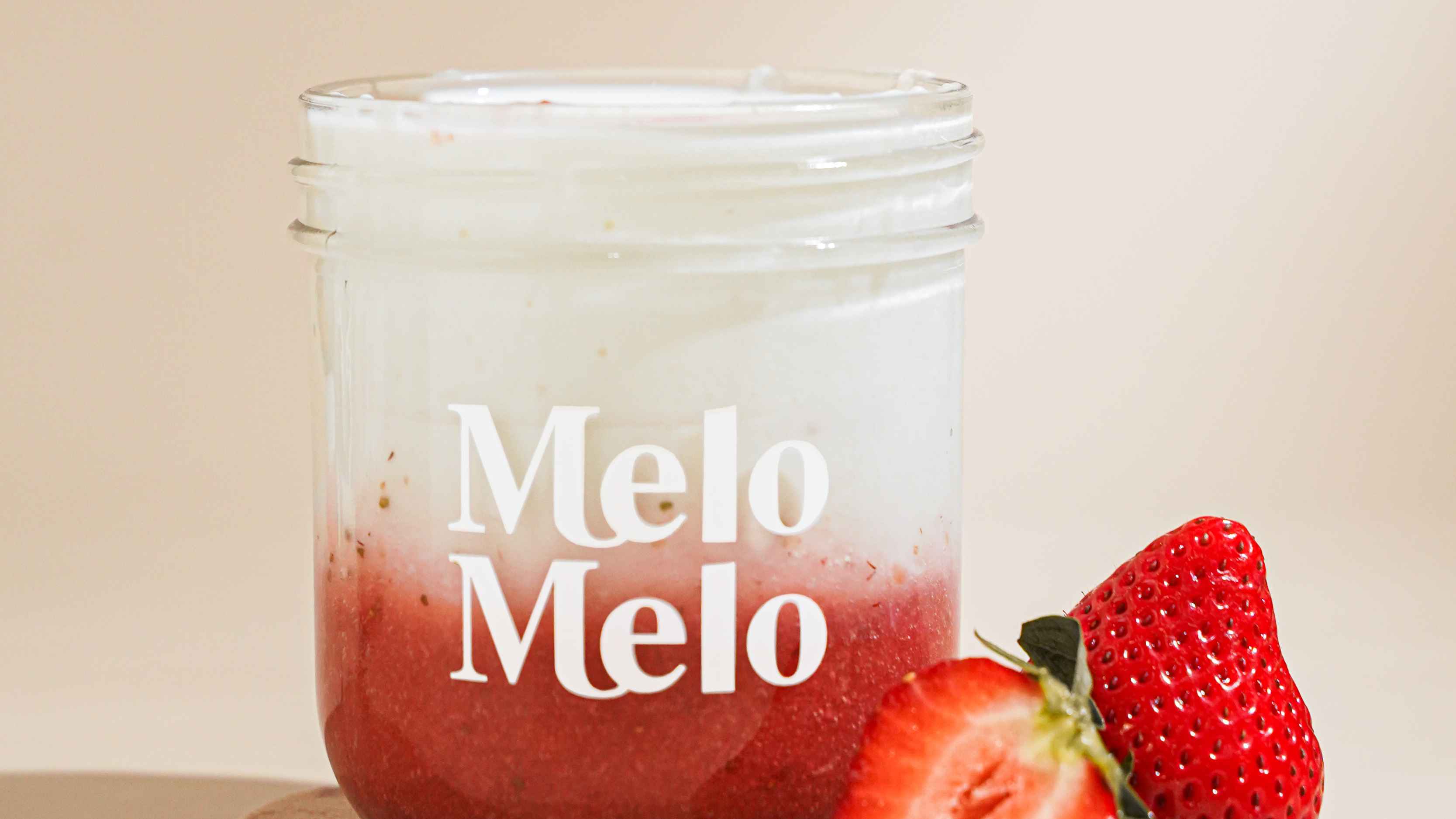 Order Strawberry Purée Coconut Jelly / 草莓哆哆 food online from Melo Melo store, Los Angeles on bringmethat.com
