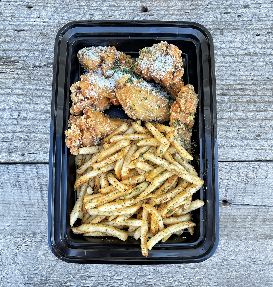 Order Crispy Chicken Wings Combo food online from Zero Degrees store, Arlington on bringmethat.com