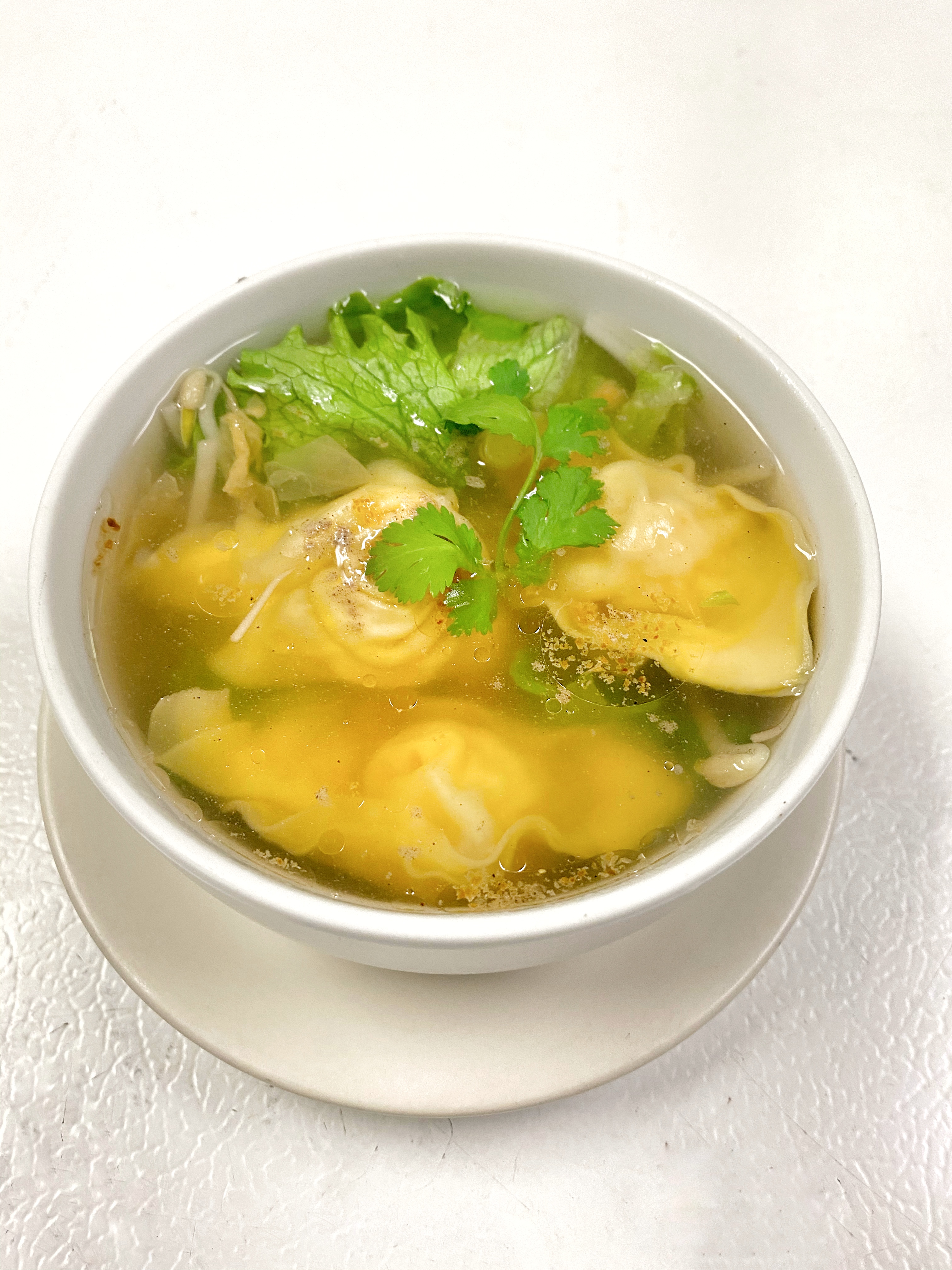 Order Wonton Soup food online from Yindee store, Chicago on bringmethat.com