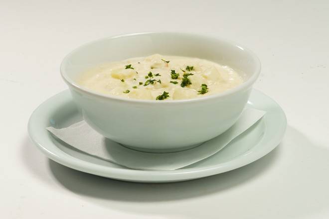 Order BOSTON CLAM CHOWDAH - BOWL food online from Glory Days Grill store, Culpeper on bringmethat.com