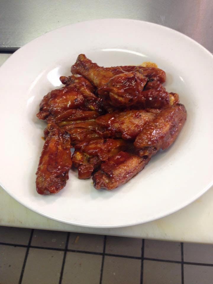 Order Buffalo Wings - 10 Pieces food online from Tony's Original store, Staten Island on bringmethat.com