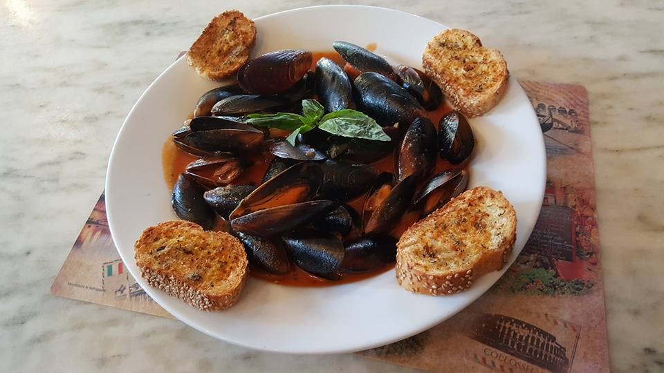 Order Mussels - Appetizer food online from La Stella Pizzeria store, Norwich on bringmethat.com