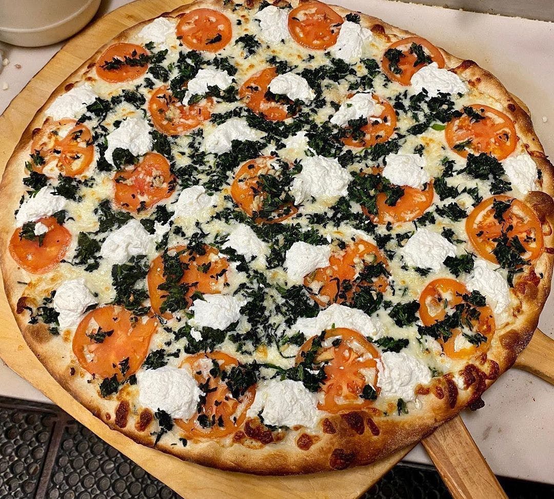 Order 4. Florentine Pizza - Small 12" (8 Slices) food online from Hometown Pizza of Bristol store, Bristol on bringmethat.com