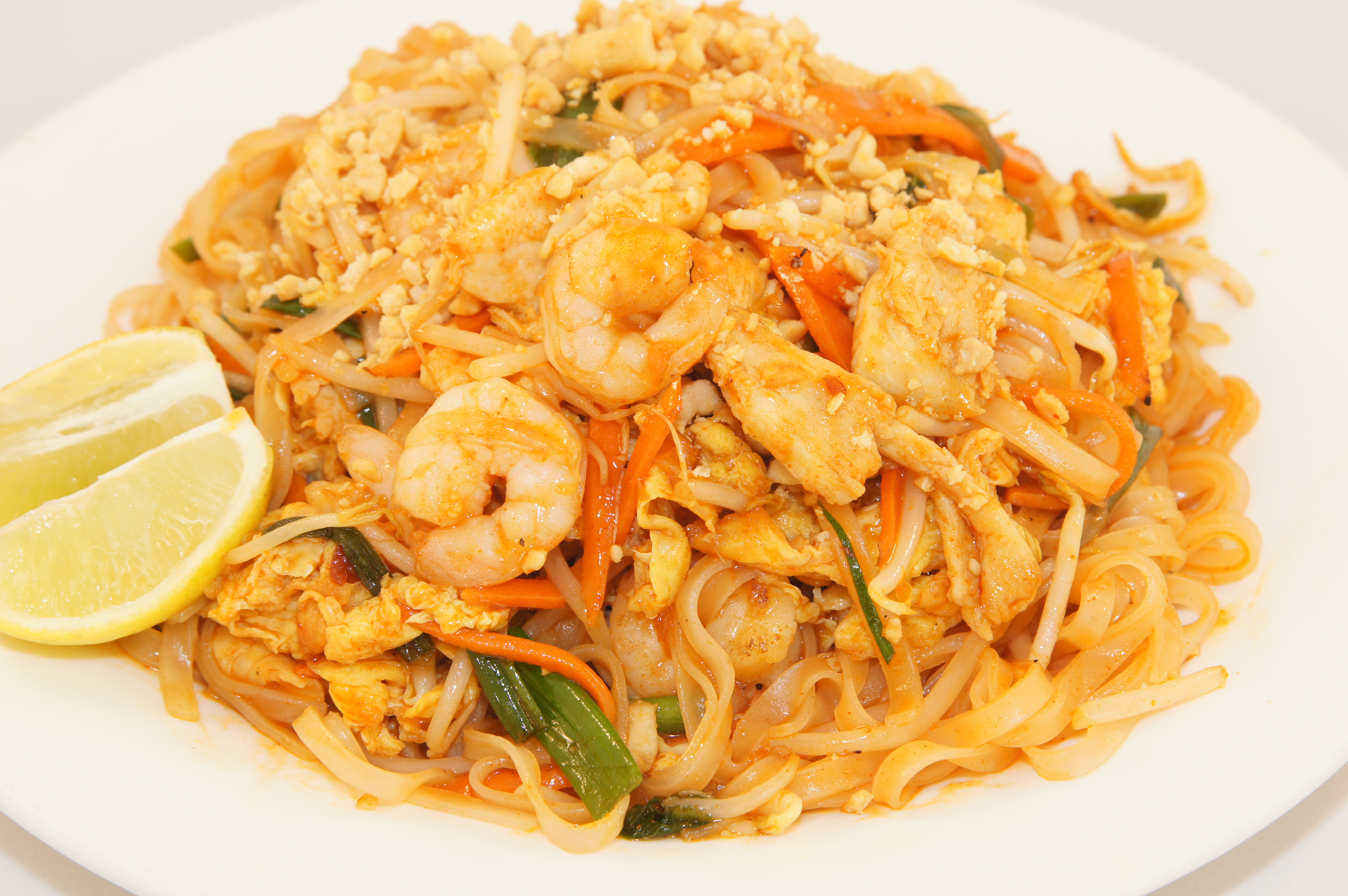 Order F8. Pad Thai Noodle food online from Ginger Wok store, Houston on bringmethat.com