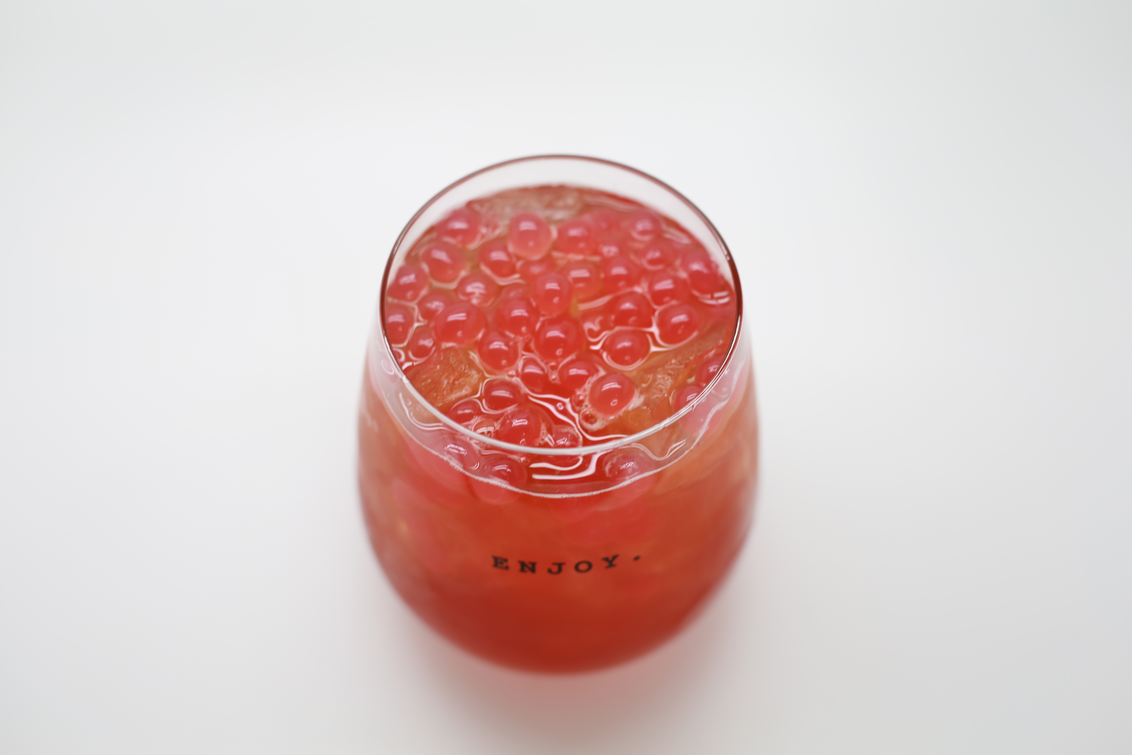 Order B01. Strawberry Fruity Tea 草莓果茶 food online from Uncle Chen Primetime store, State College on bringmethat.com