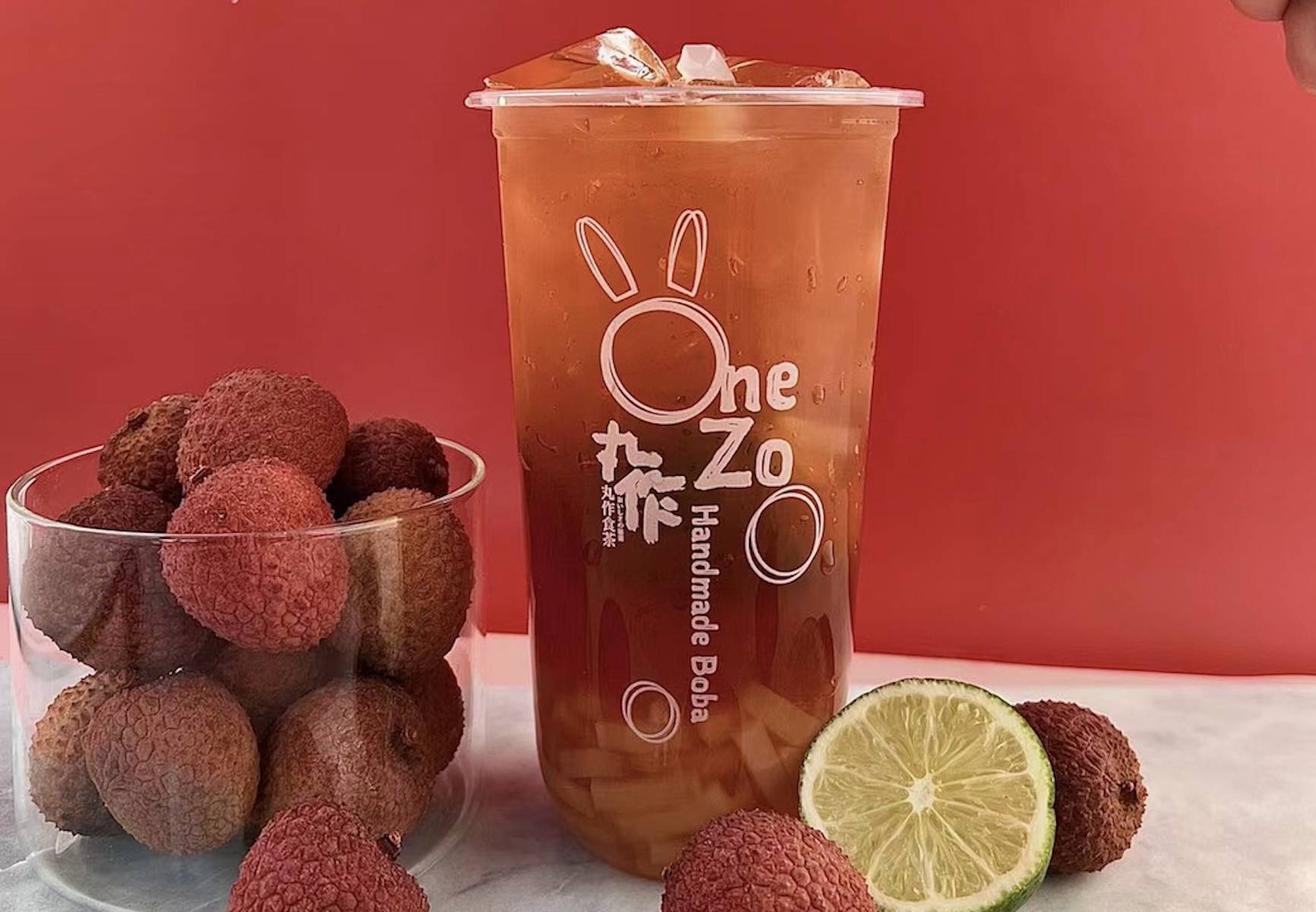 Order Lychee Lemon Black Tea (L)(Lychee Jelly Included) food online from One Zo store, Los Angeles on bringmethat.com
