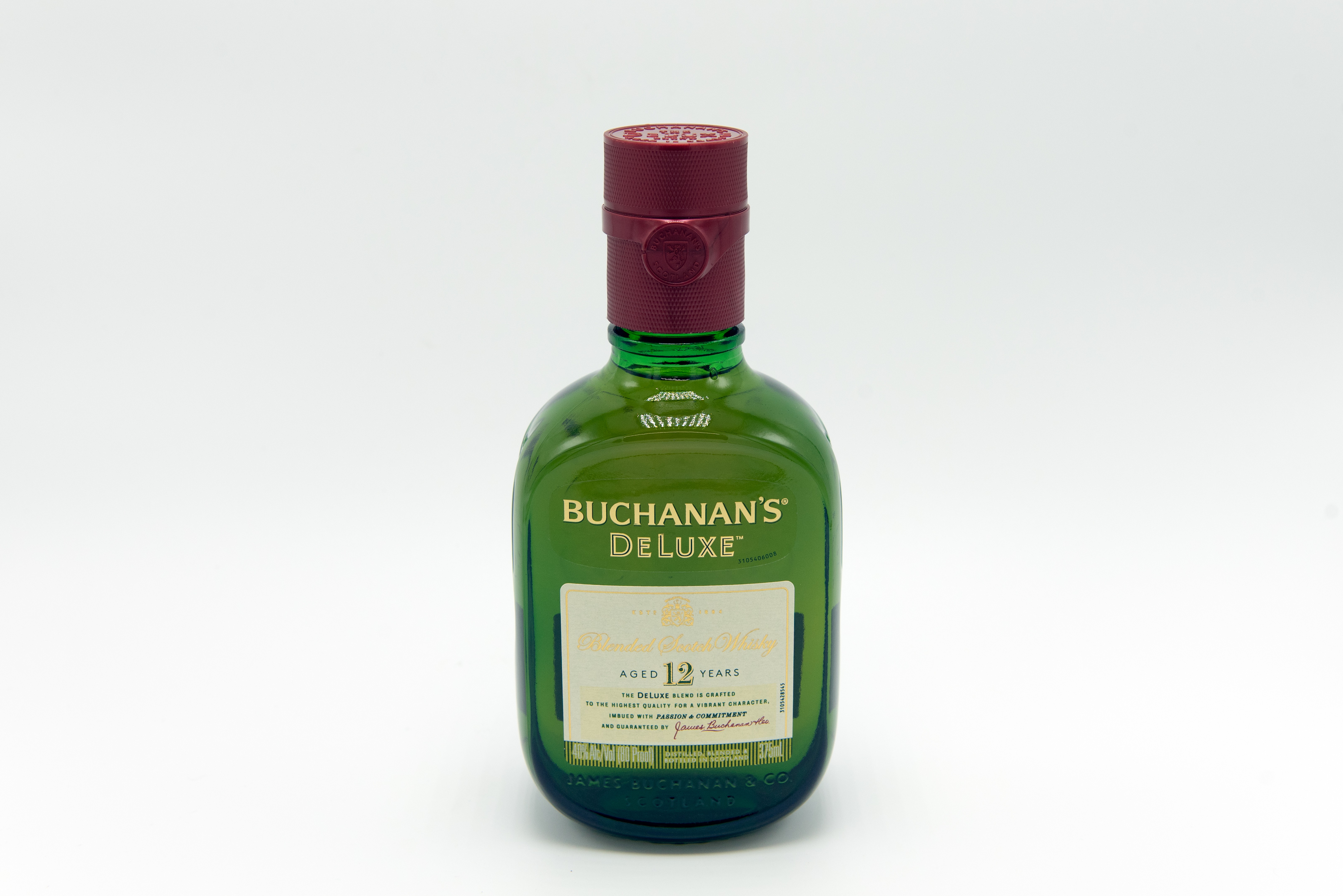 Order Buchanan's Deluxe 12 Year, 375mL Whiskey food online from Sandpiper Liquors store, Summerland on bringmethat.com