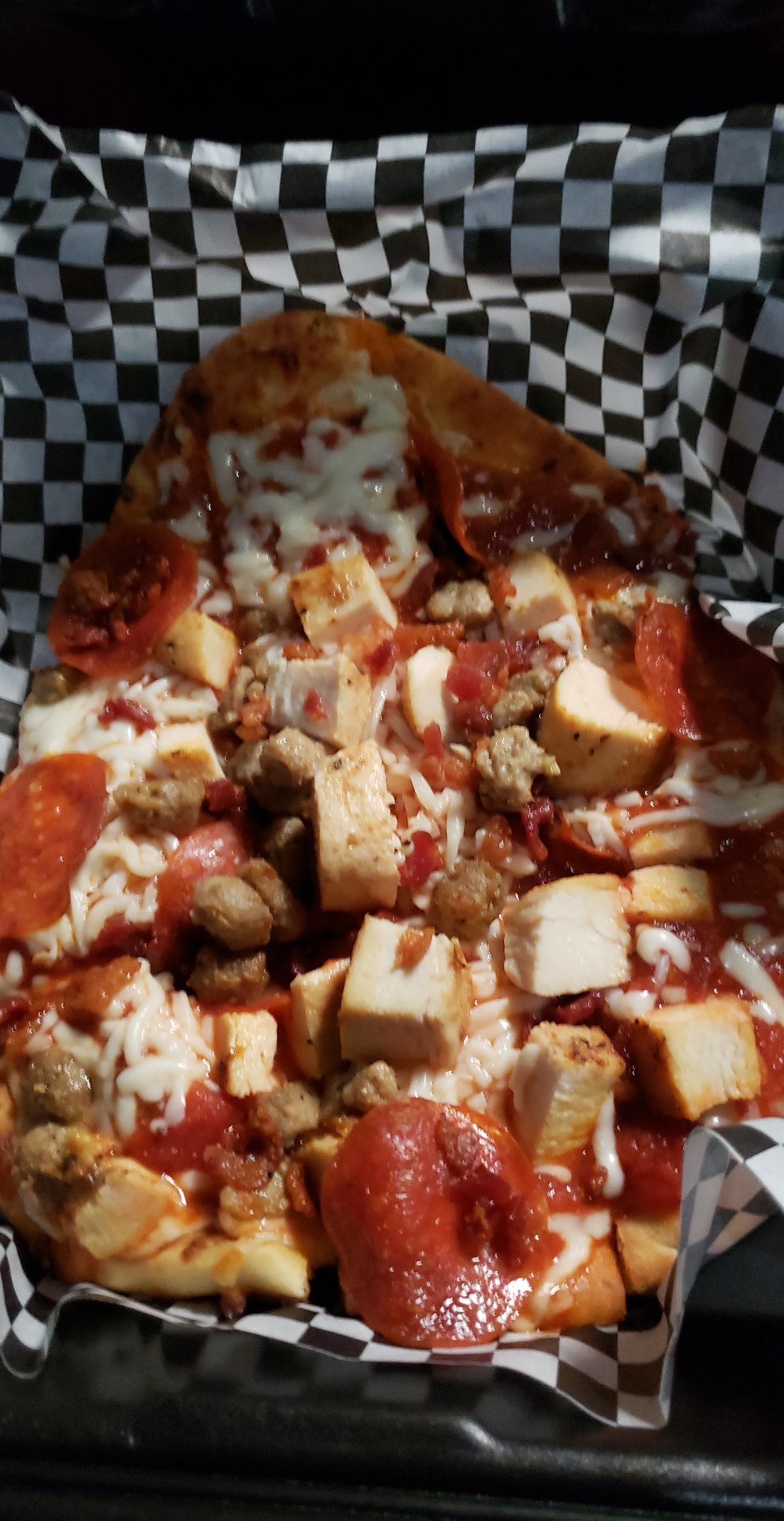 Order Meat Lovers Flatbread Pizza food online from Lburg Drinks & More store, Lawrenceburg on bringmethat.com