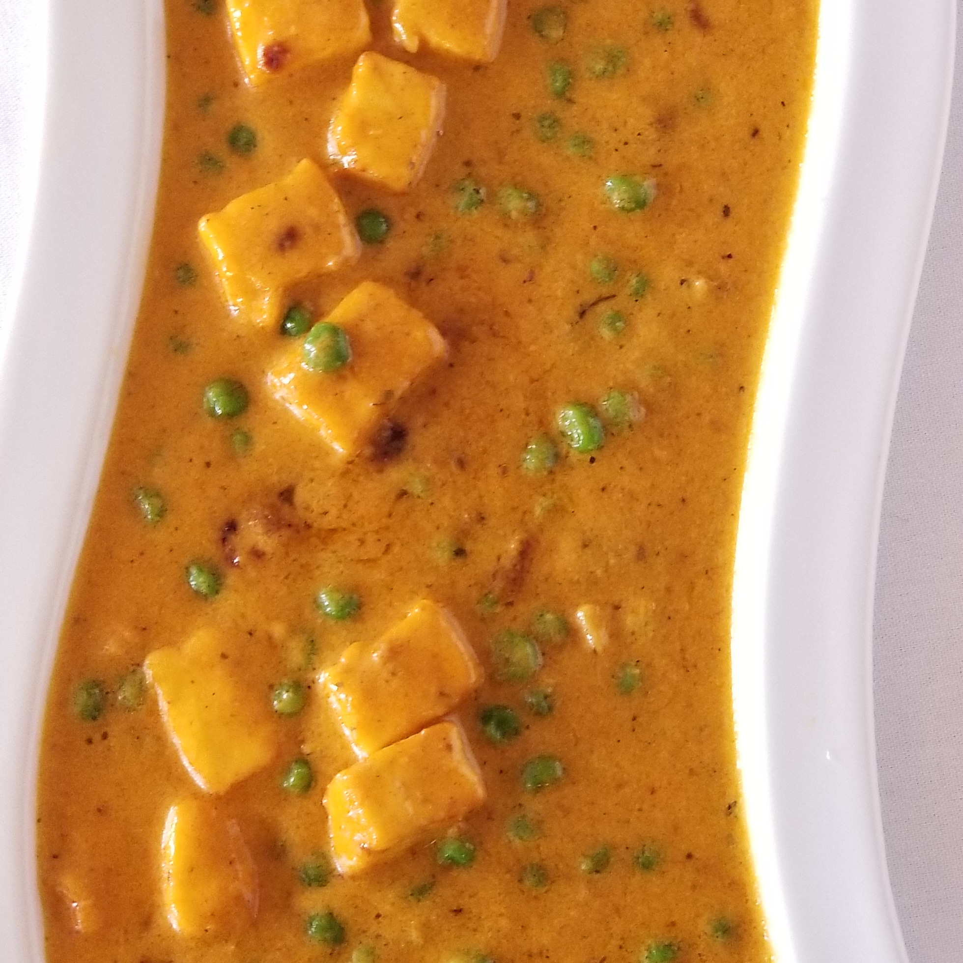 Order Mattar Paneer Dinner food online from The indian kitchen store, West Hollywood on bringmethat.com