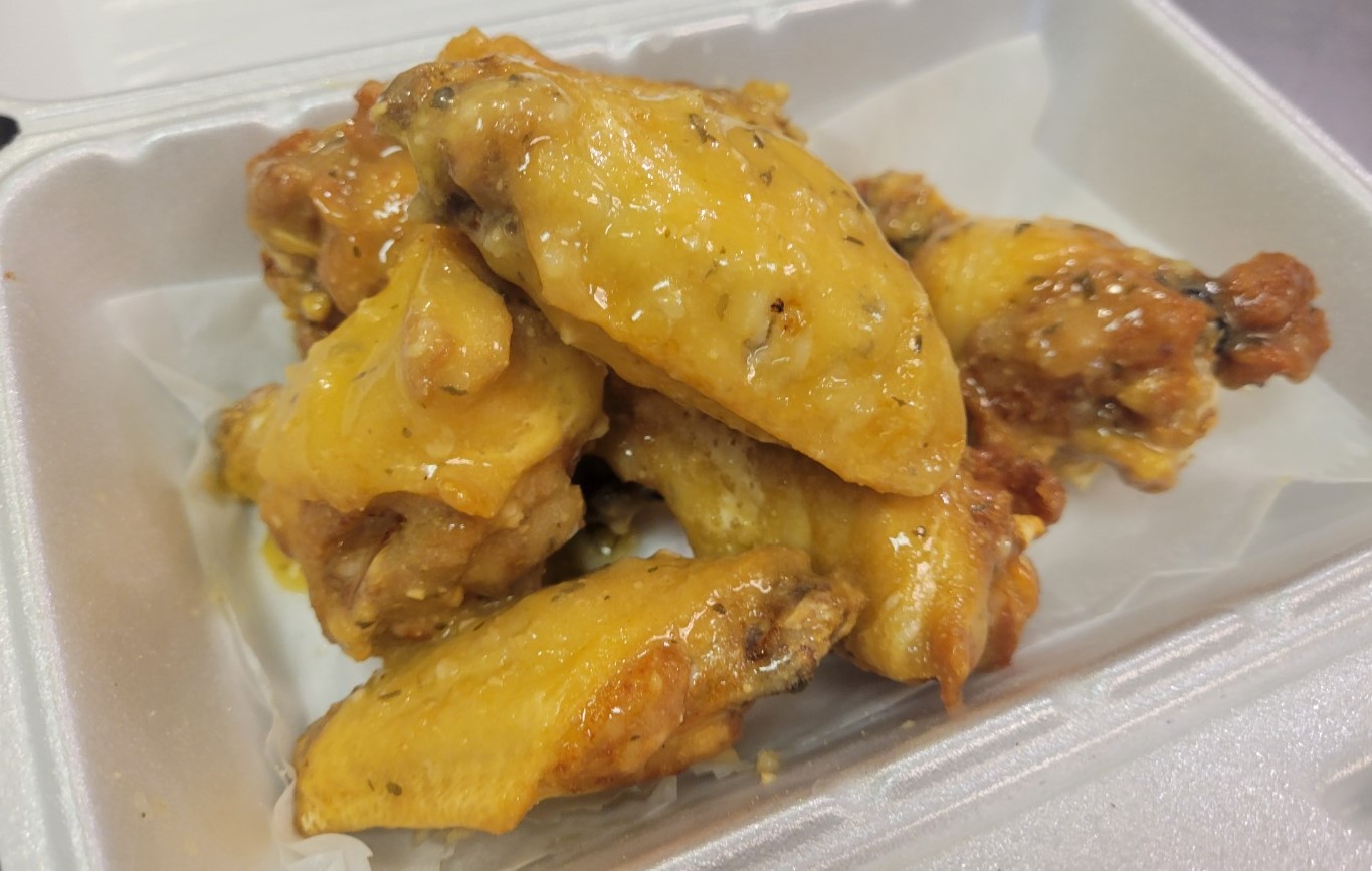Order [Wet] Chicken Wings food online from Ghost Chicken store, Auburn on bringmethat.com