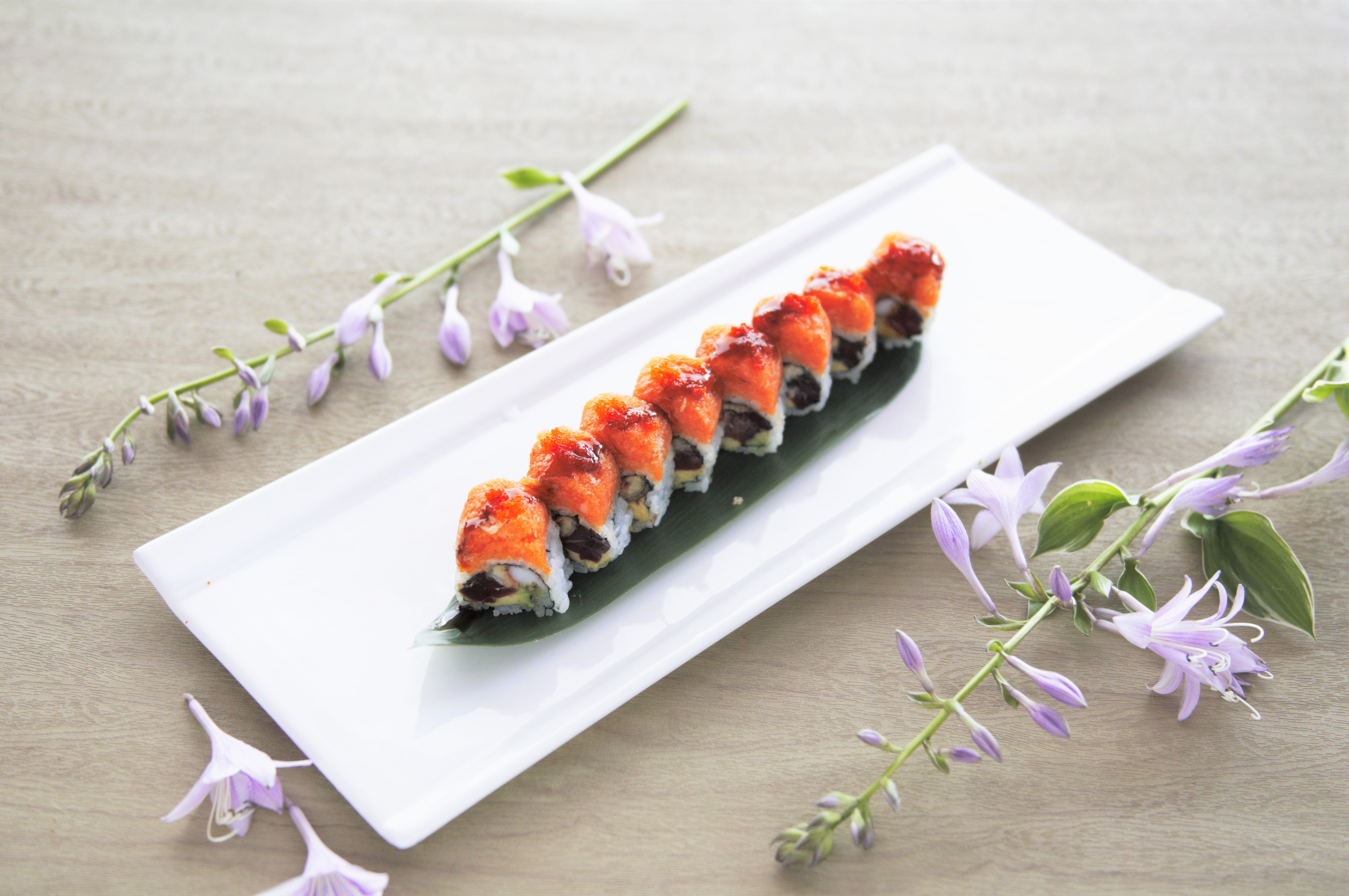 Order Royal Roll food online from Izumi Sushi & Hibachi Steakhouse store, Levittown on bringmethat.com