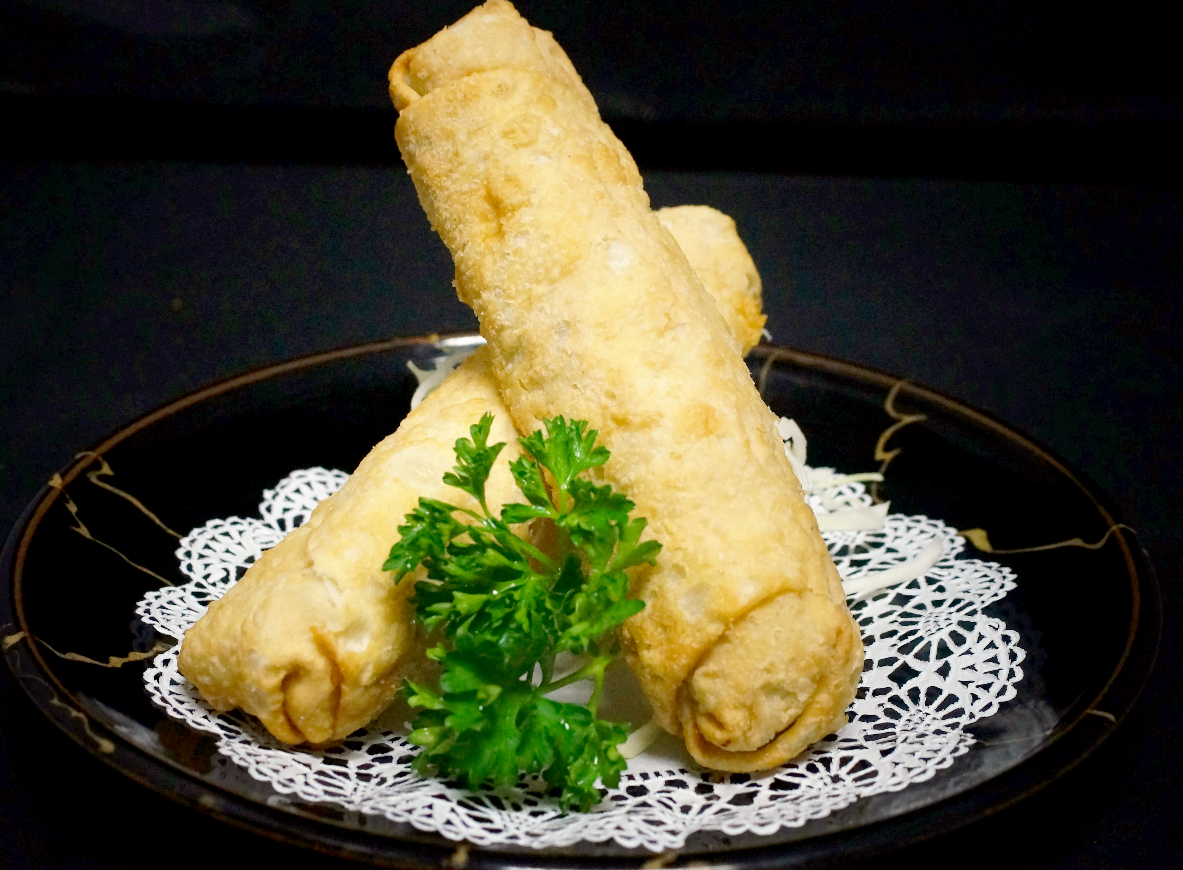 Order Egg Rolls food online from Sakura Sushi And Grill store, Albuquerque on bringmethat.com