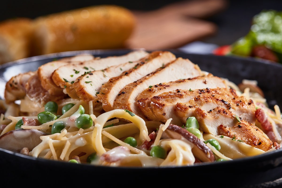 Order Chicken Carbonara food online from Ruby Tuesday store, Fletcher on bringmethat.com