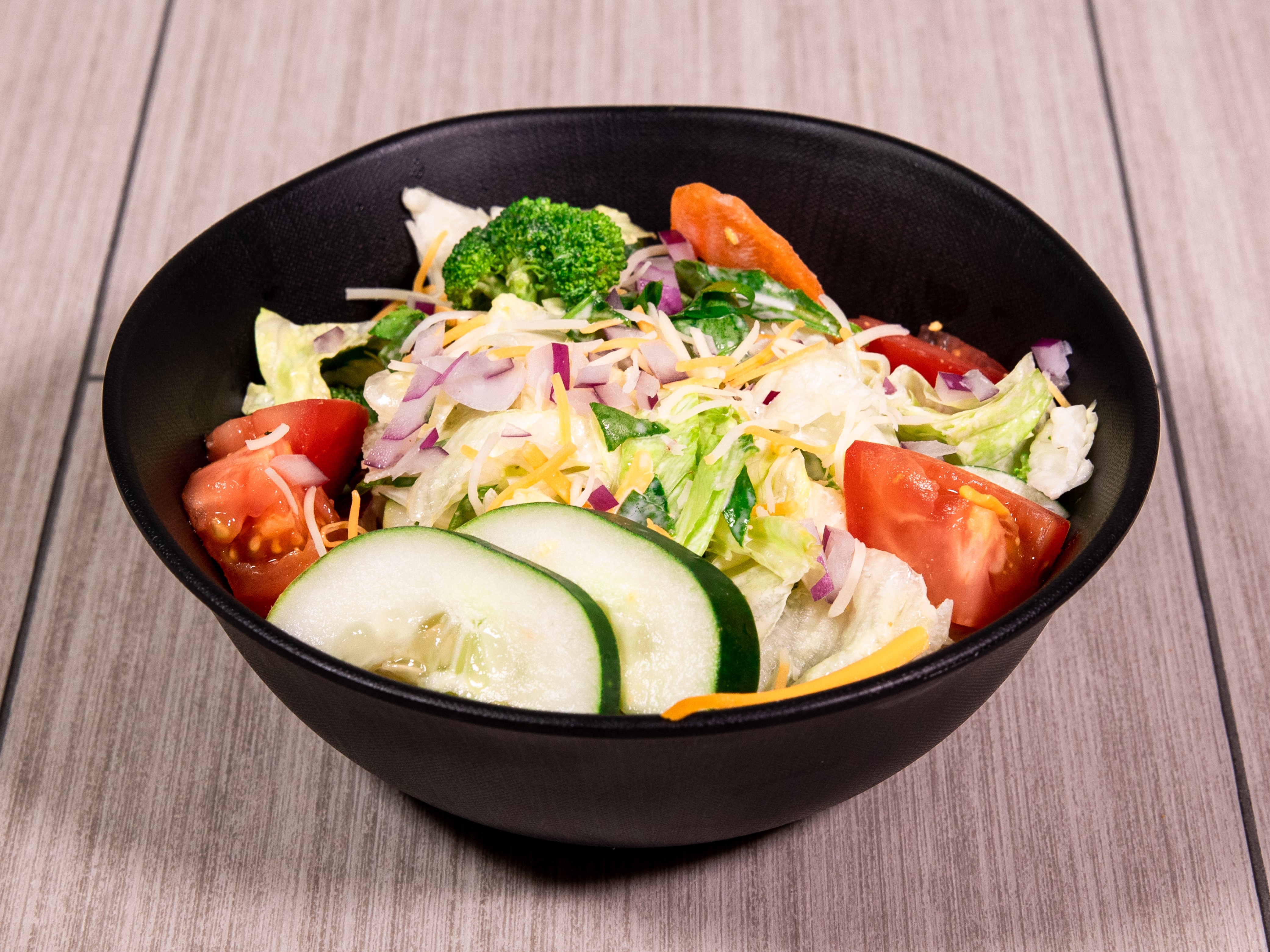 Order Garden Salad food online from Pizza Inn Express store, Tomball on bringmethat.com