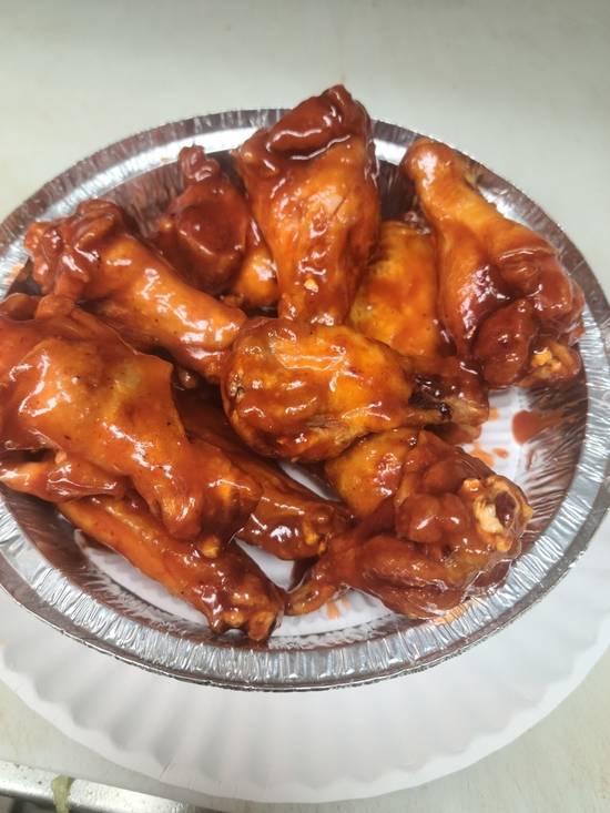 Order Buffalo Wings food online from Pizza Pizza store, Yonkers on bringmethat.com