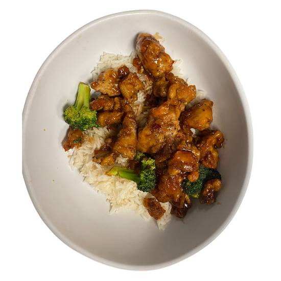 Order General Tso Chicken food online from Formosa store, IOWA CITY on bringmethat.com