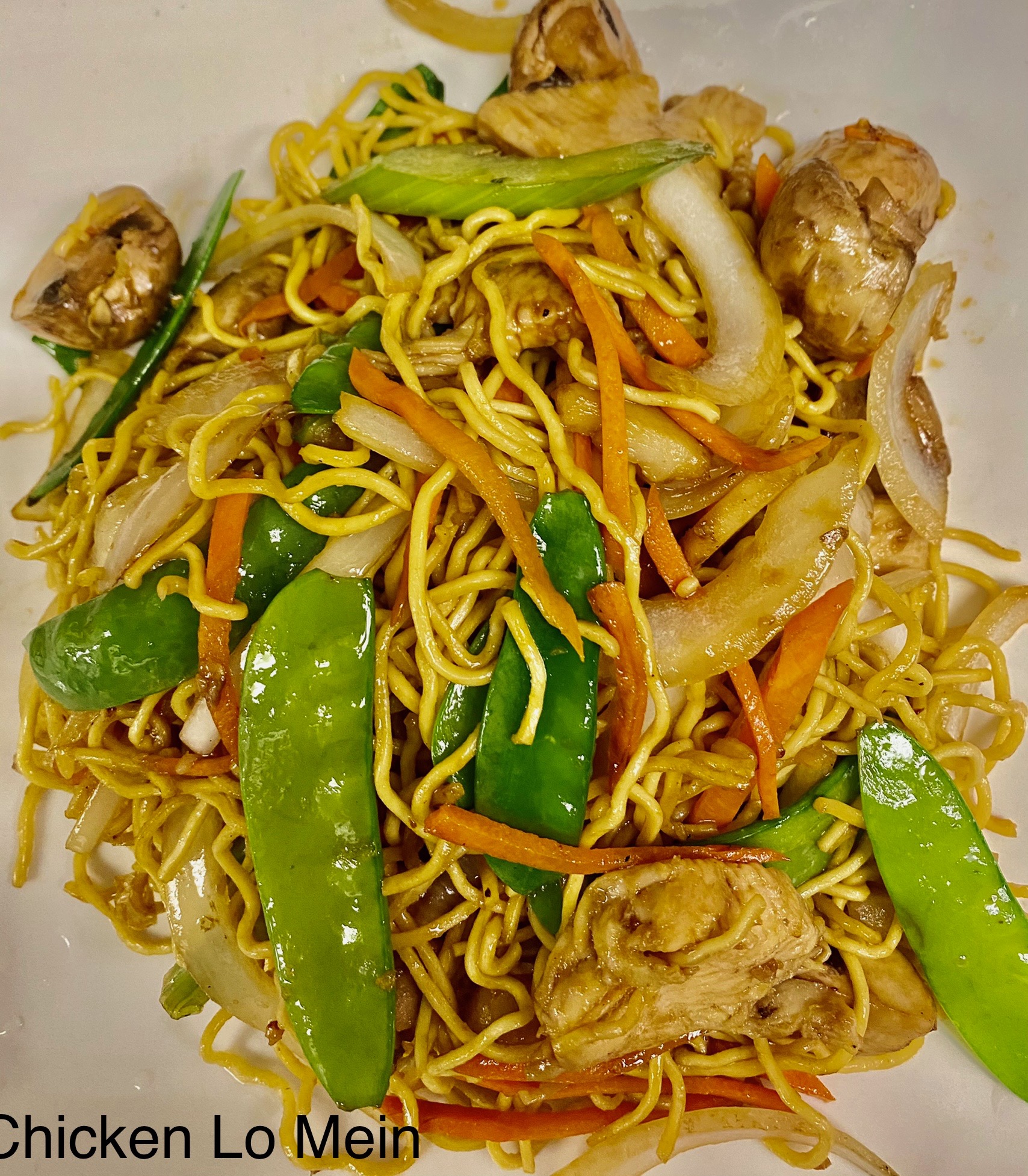 Order Chicken Lo Mein 鸡捞面 food online from Young's Chinese Food Carryout store, Royal Oak on bringmethat.com