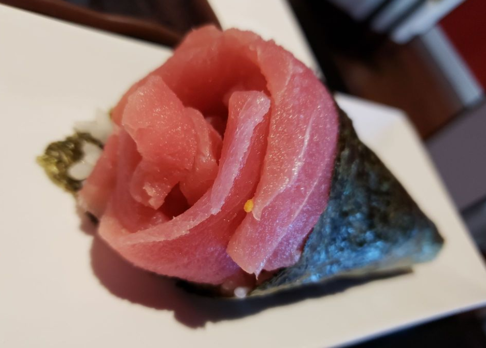 Order M3. Tuna Roll food online from Sake Sushi Japanese store, Montrose on bringmethat.com