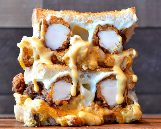 Order Nashville Hot Chicken Grilled Cheese food online from Kings Family store, Monroeville on bringmethat.com