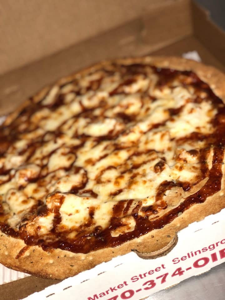 Order BBQ Chicken Pizza - Medium 12'' (6 Slices) food online from OIP Xpress store, Selinsgrove on bringmethat.com