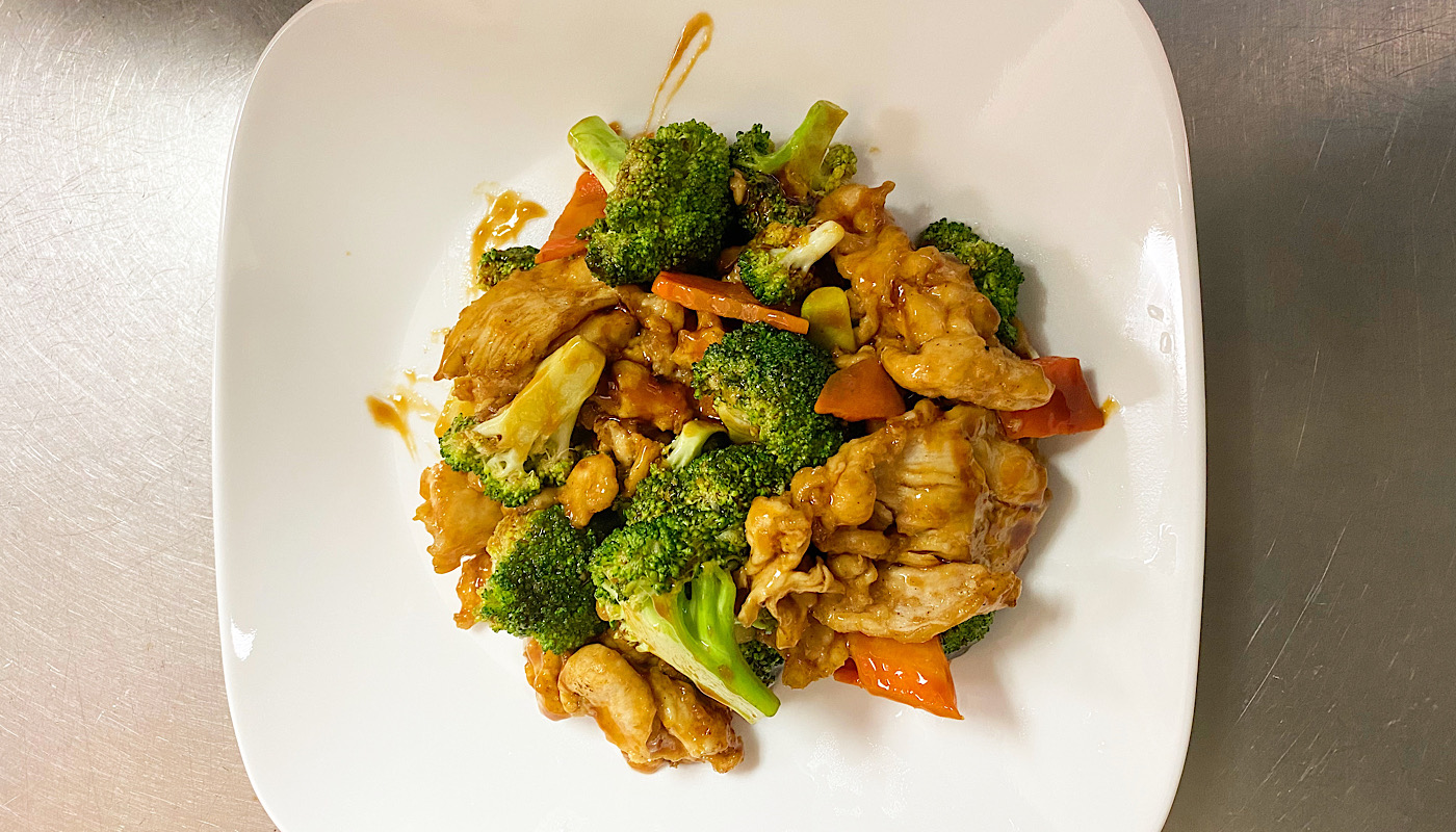 Order 61. Chicken with Broccoli food online from Panda Hibachi store, Duncan on bringmethat.com