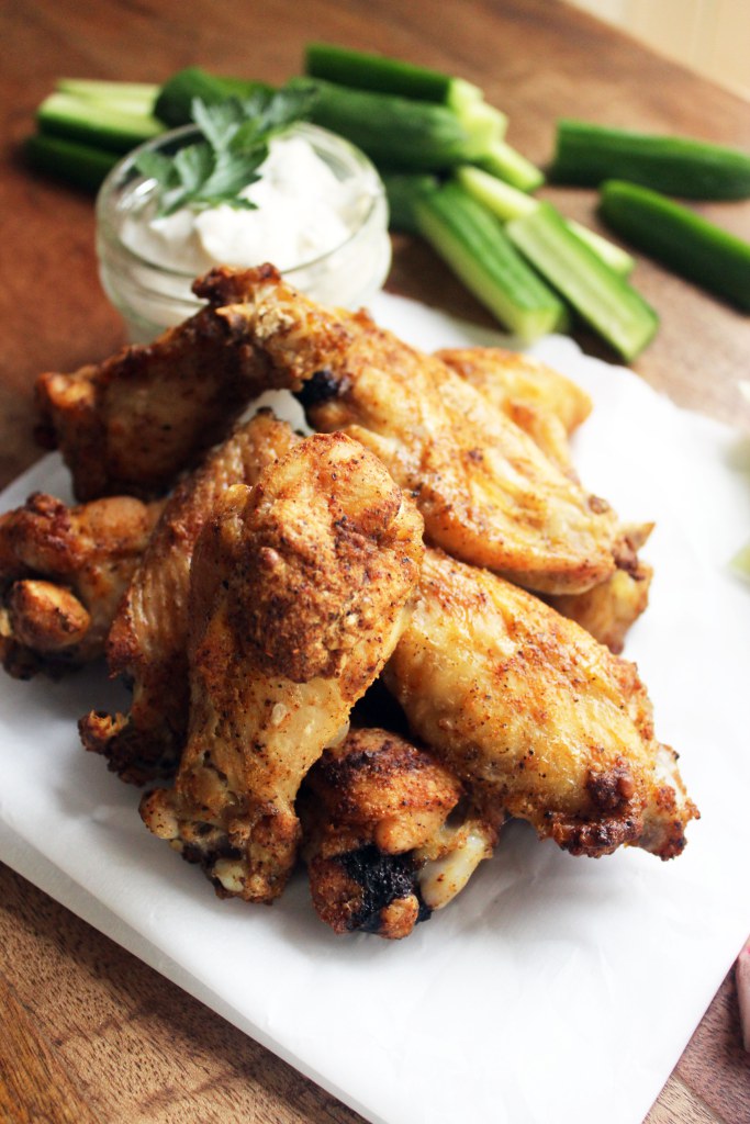Order Ranch Wings food online from Lian's Kitchen store, Garfield on bringmethat.com