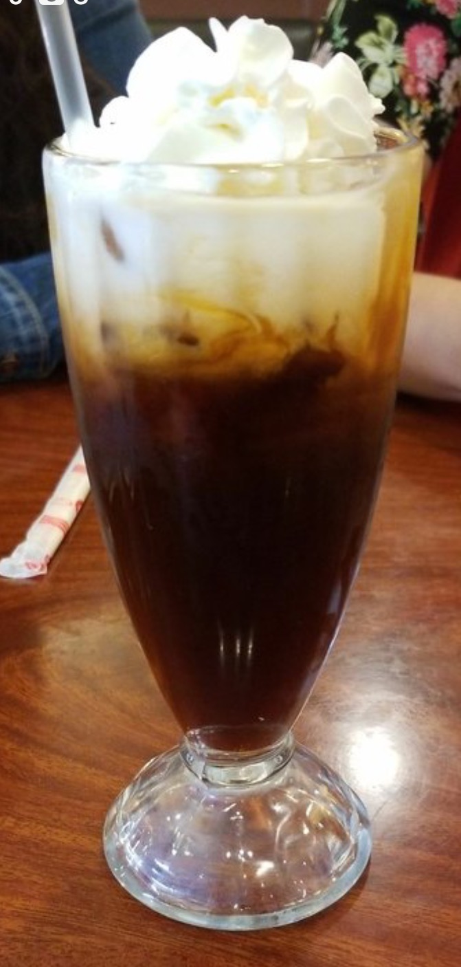Order D14. Thai’s Iced Tea food online from Pho Daily store, Gardena on bringmethat.com