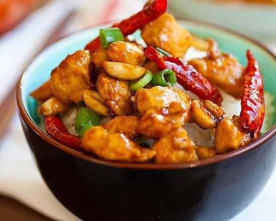 Order Kung Pao Chicken food online from 135 Chinese Restaurant store, Lakewood on bringmethat.com