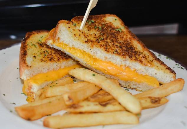 Order Mom's Grilled Cheese food online from Red Bicycle Murfreesboro store, Murfreesboro on bringmethat.com