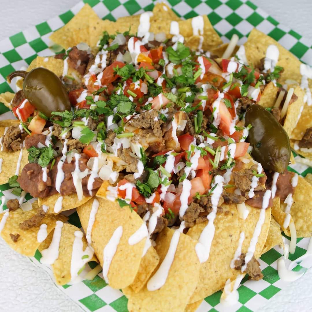 Order Nachos food online from Meños Place store, Mesa on bringmethat.com