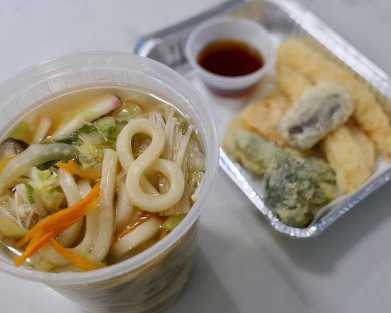 Order Tempura Udon/Soba. food online from Honshu Sushi & Noodles Lounge store, Jersey City on bringmethat.com