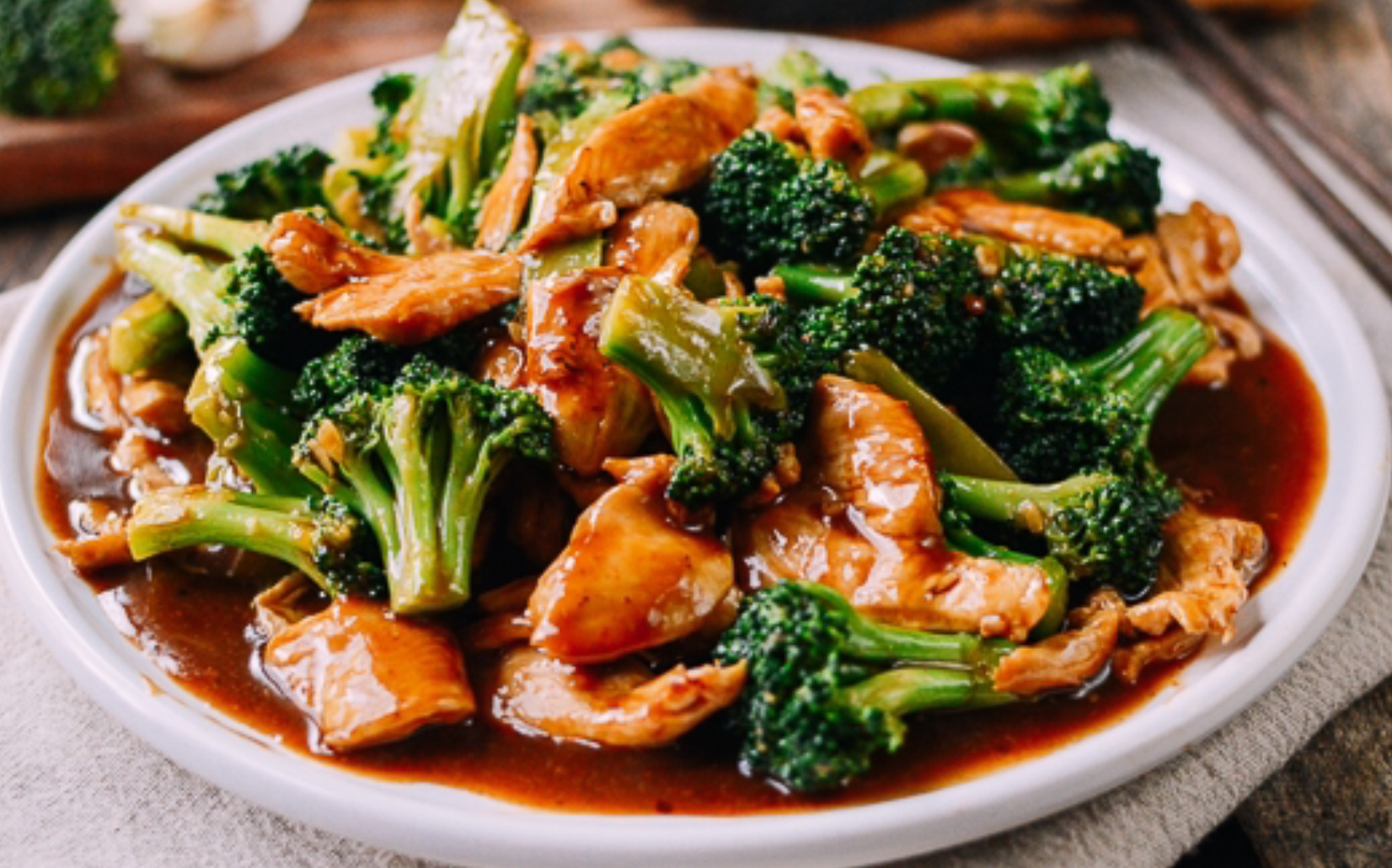 Order 13. Chicken with Broccoli food online from Buffet Dynasty store, Canton on bringmethat.com