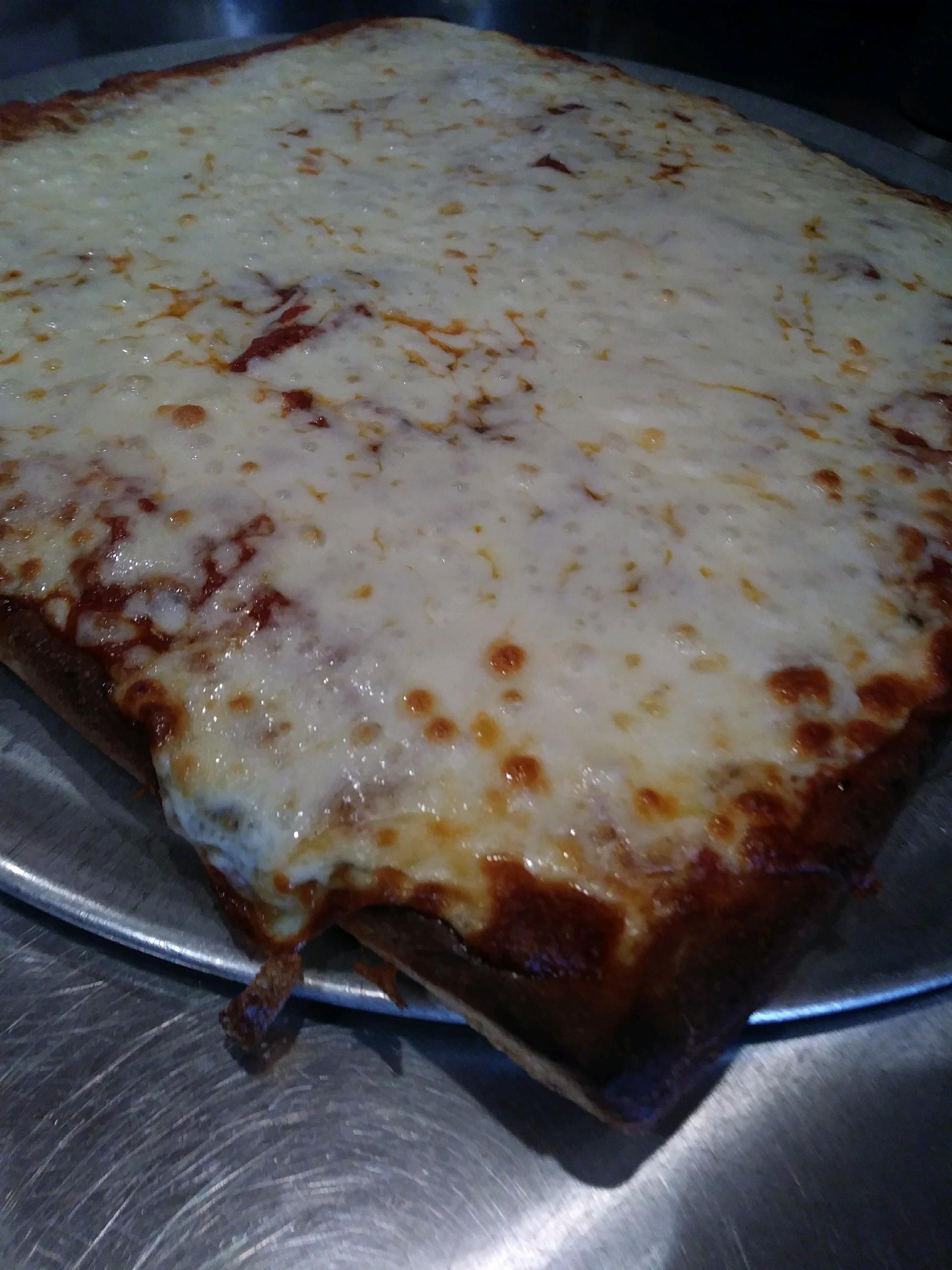 Order 18" Sicilian Pizza food online from Sofia's Pizza store, Brooklyn on bringmethat.com