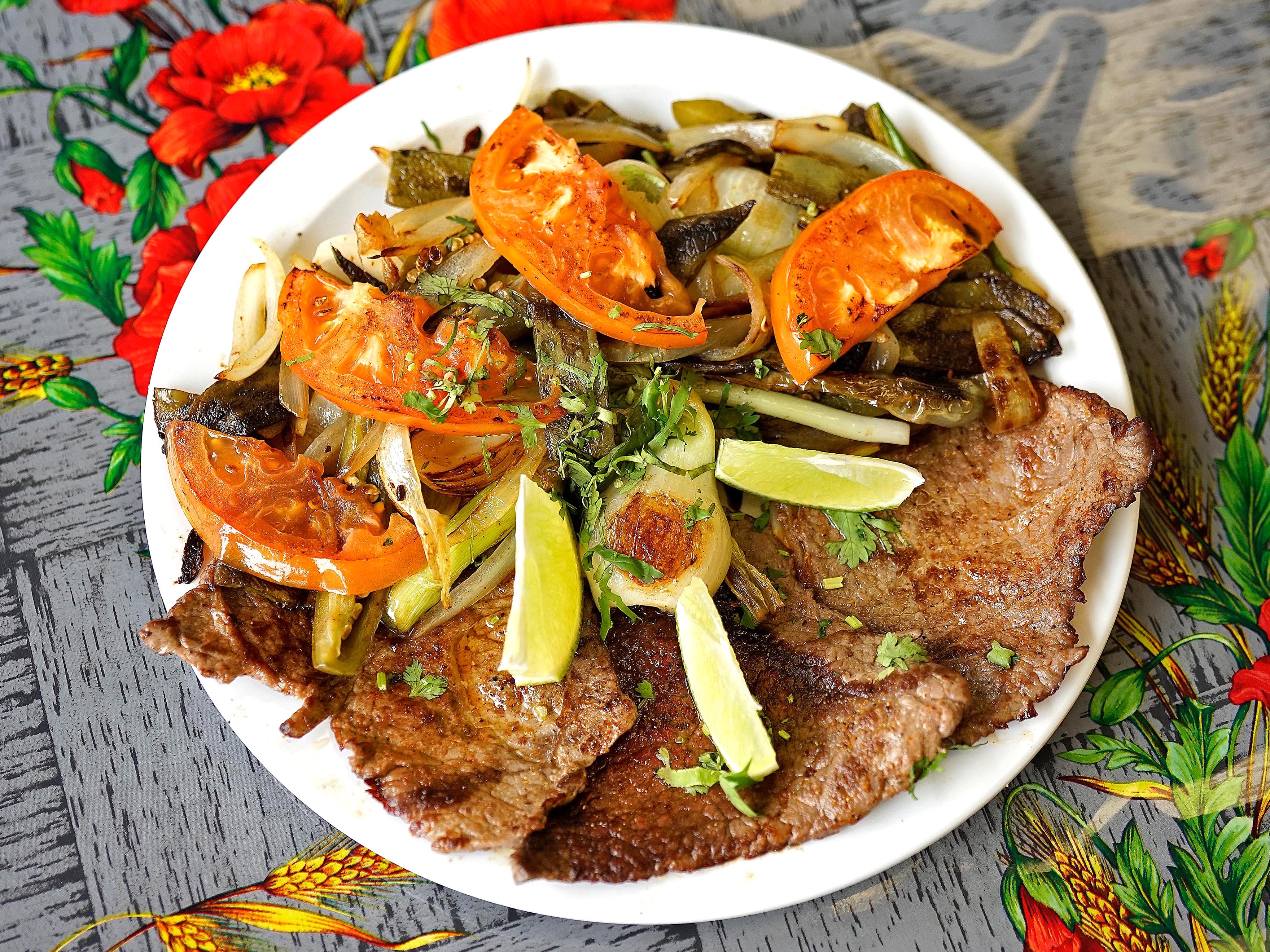 Order Bistec con Nopales food online from The Mexican Culture Deli Grocery store, New York on bringmethat.com