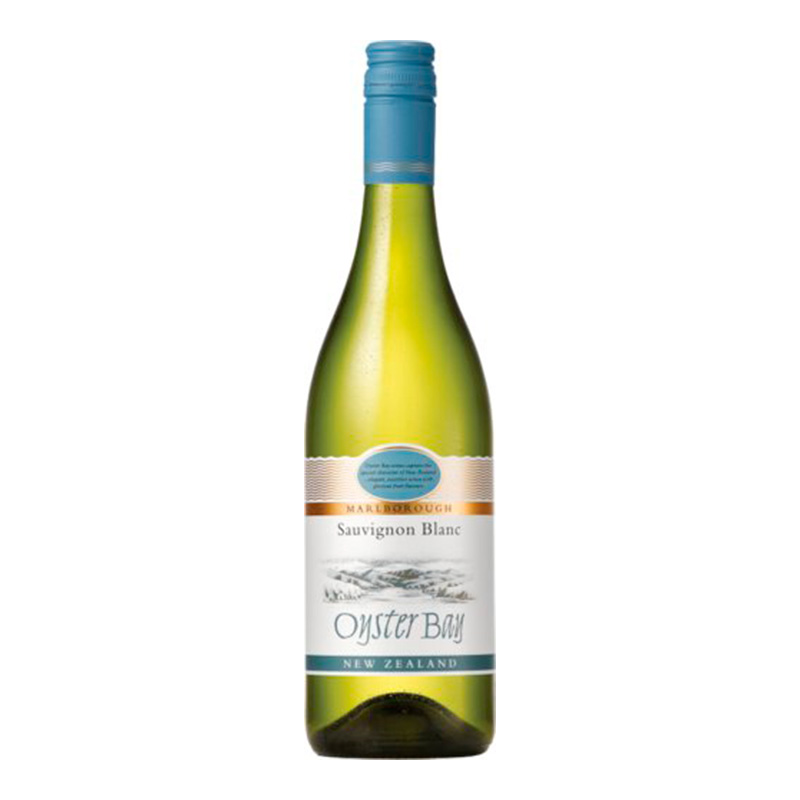 Order Oyster Bay Sauvignon Blanc, 750mL White Wine food online from Grape Hill Liquors store, Brooklyn on bringmethat.com