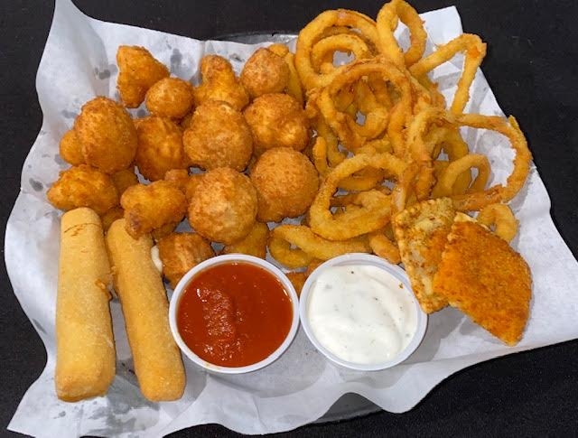 Order Combo Basket food online from Scornovacca Ristorante store, Des Moines on bringmethat.com