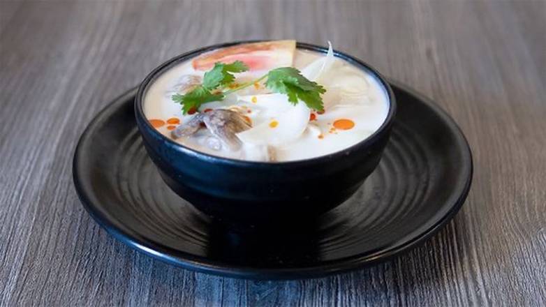 Order Tom Kha (Bowl) - Vegetarian food online from Lanna Thai store, San Jose on bringmethat.com