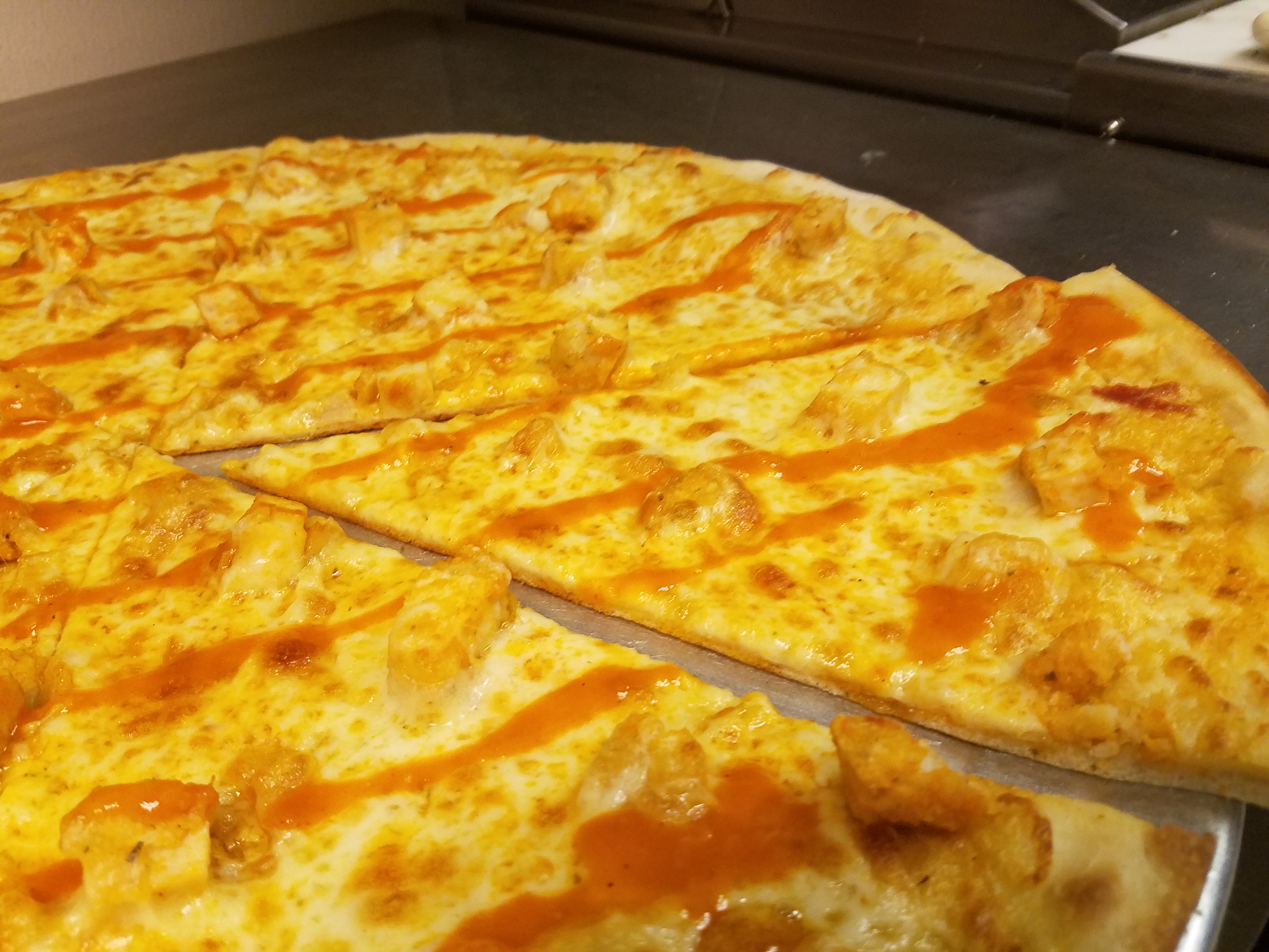 Order Buffalo Chicken Pizza food online from Vespa's Pizza store, Essex on bringmethat.com