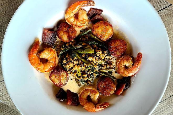Order SCALLOPS + SHRIMP food online from 54th Street Grill & Bar - store, St. Louis on bringmethat.com