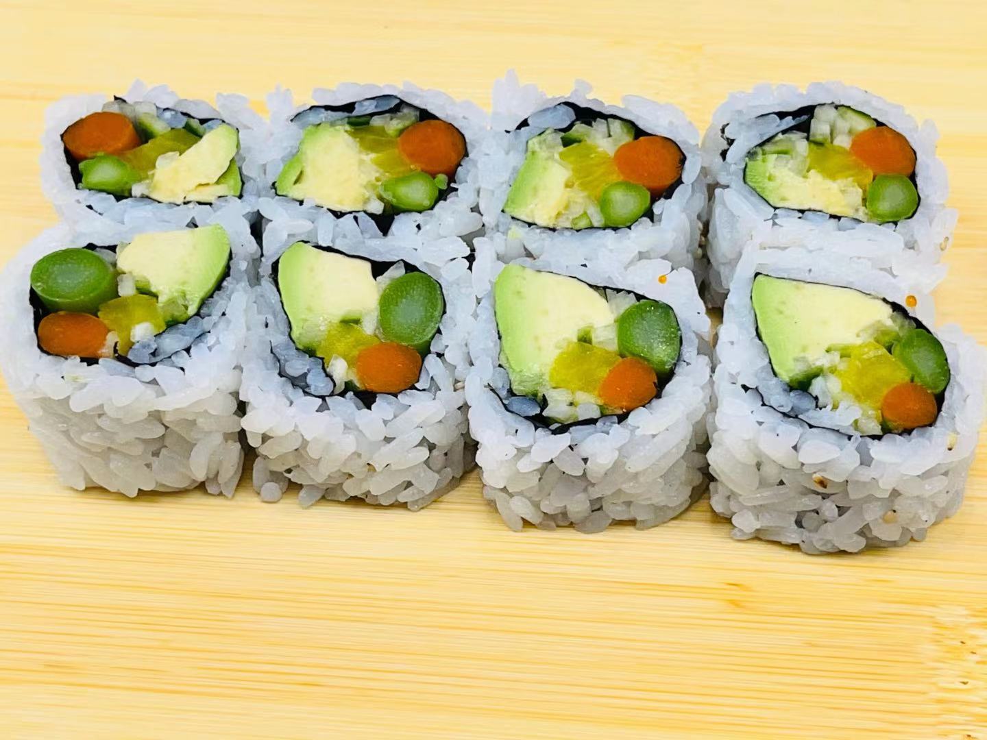Order Vegetable Roll food online from Nikki's Sushi store, Wilmington on bringmethat.com