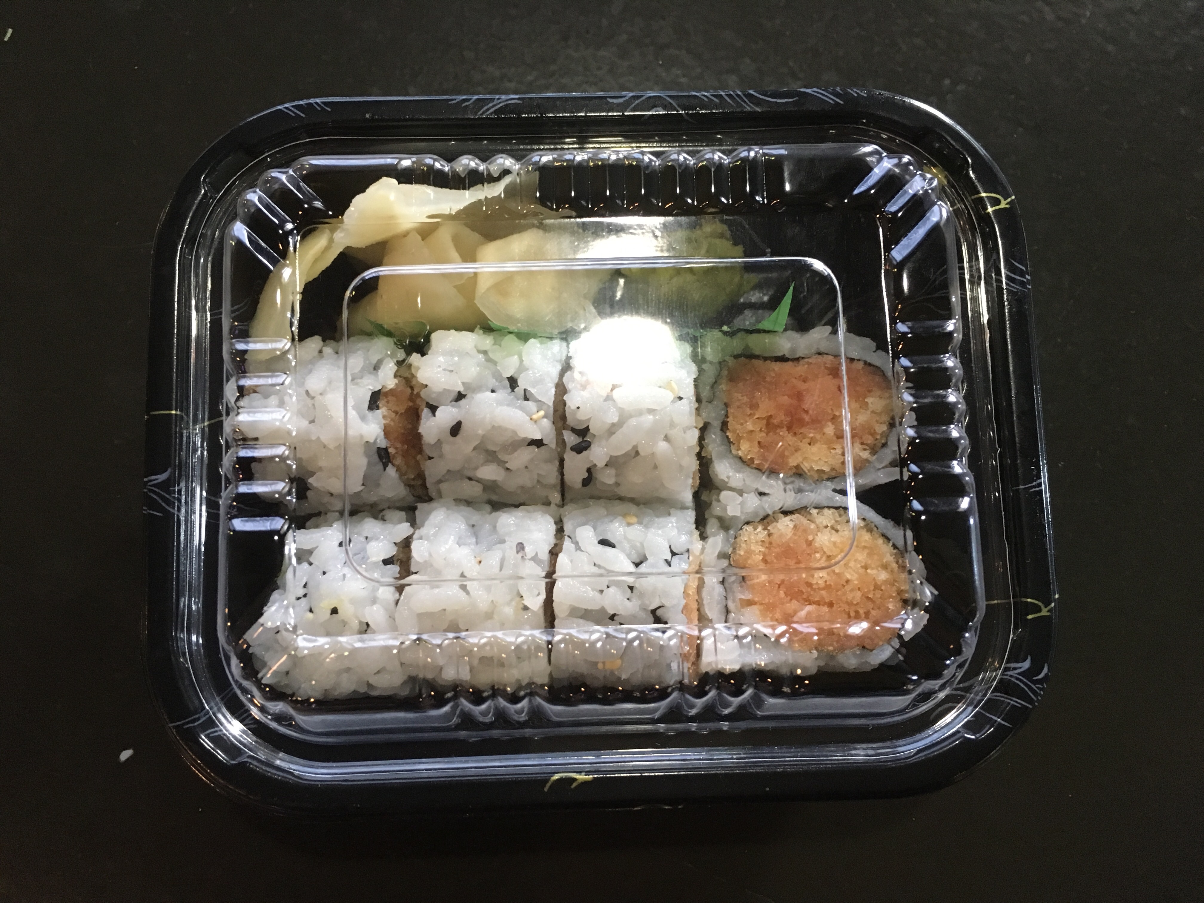 Order Spicy Tuna Roll food online from Kiseki store, Ridgefield Park on bringmethat.com