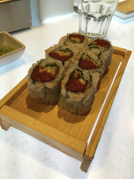 Order Spicy Tuna Roll food online from Sakesan store, San Francisco on bringmethat.com