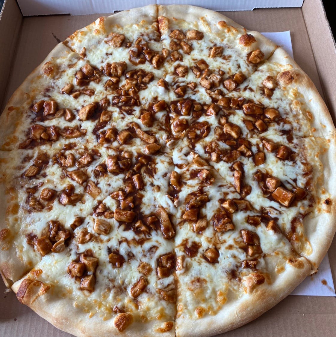 Order BBQ Chicken Pizza - 14'' (6 Cut) food online from Michelangelo's Pizza store, East Brunswick on bringmethat.com