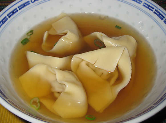 Order 1. Wonton Soup food online from Cozy Room Chinese Restaurant store, North Brunswick on bringmethat.com