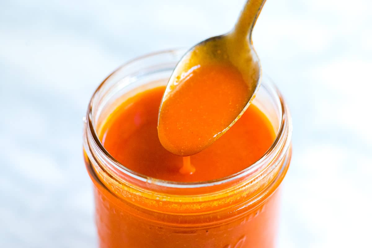Order 5 oz Buffalo Wing Sauce food online from Ameci Pizza & Pasta store, Thousand Oaks on bringmethat.com