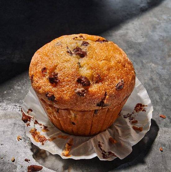 Order Chocolate Chip Muffin food online from Panera Bread store, Altamonte Springs on bringmethat.com
