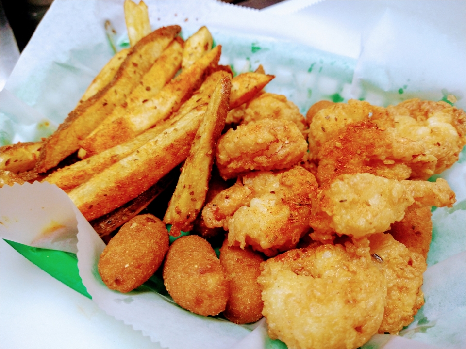 Order Shrimp Basket food online from Granby Grill store, Columbia on bringmethat.com