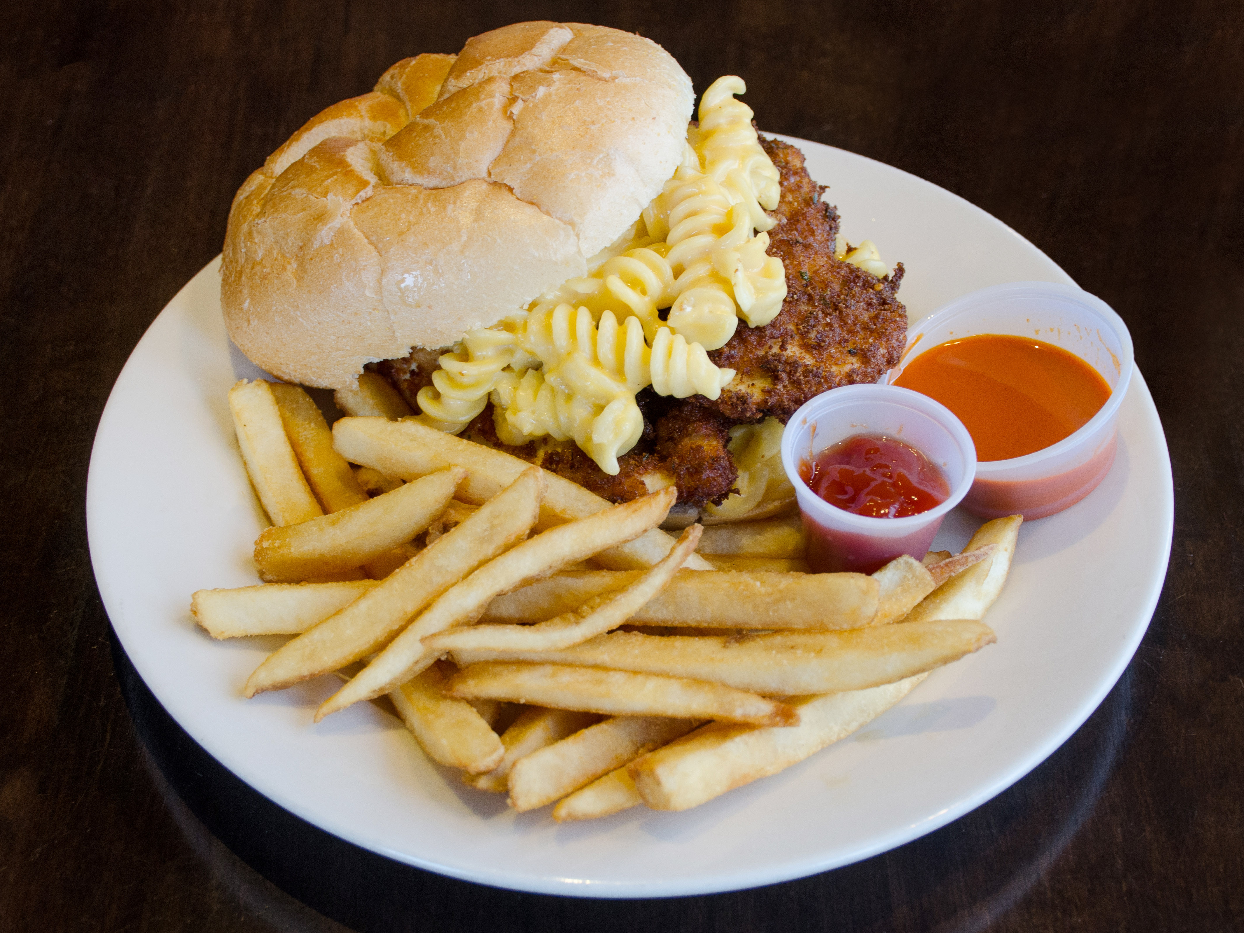 Order Buffalo Mac&Chicken Cheese Sandwich + F.fries food online from Chicken Road store, Bellmore on bringmethat.com